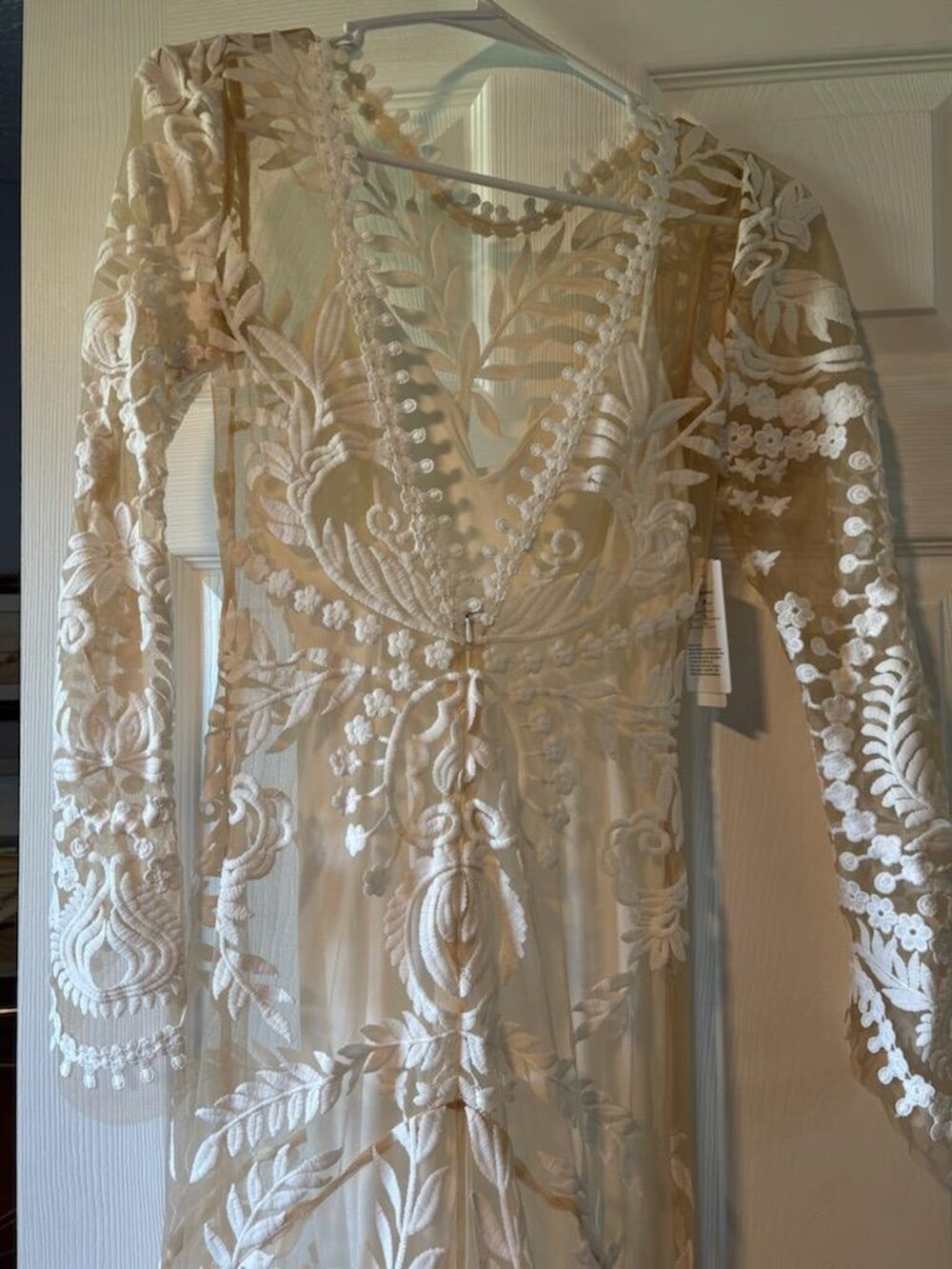 Elegant Ivory Lace Boho Women's Wedding Dress - Picture 8 of 8